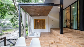 2 habitaciones, minibar y caja de seguridad en la habitación