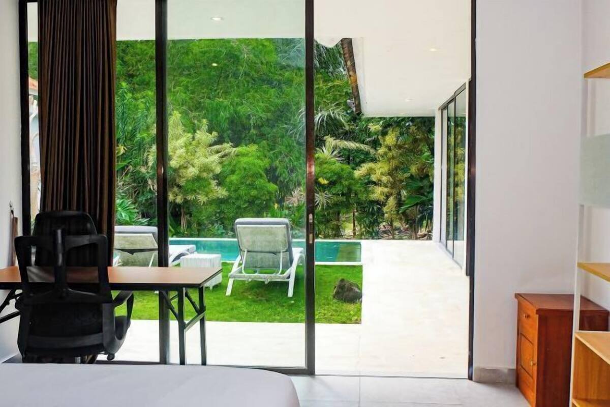 3 chambres, coffres-forts dans les chambres, bureau, Wi-Fi gratuit
