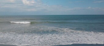 Awel Seashore Inn Baler