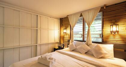 Monruamsuk Homestay Cafe And Bistro