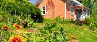 1818 Riverfront Cottage