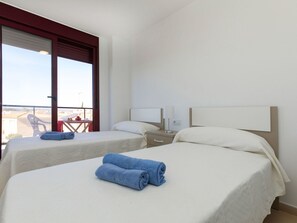 2 chambres, bureau, fer et planche à repasser, Wi-Fi