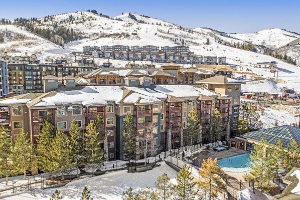 Exterior - Ski-in/out condo with pools, sauna, hot tubs, game room, gym, kitchenette, W/D (Park City)