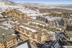 Exterior - Ski-in/out condo with pools, sauna, hot tubs, game room, gym, kitchenette, W/D (Park City)