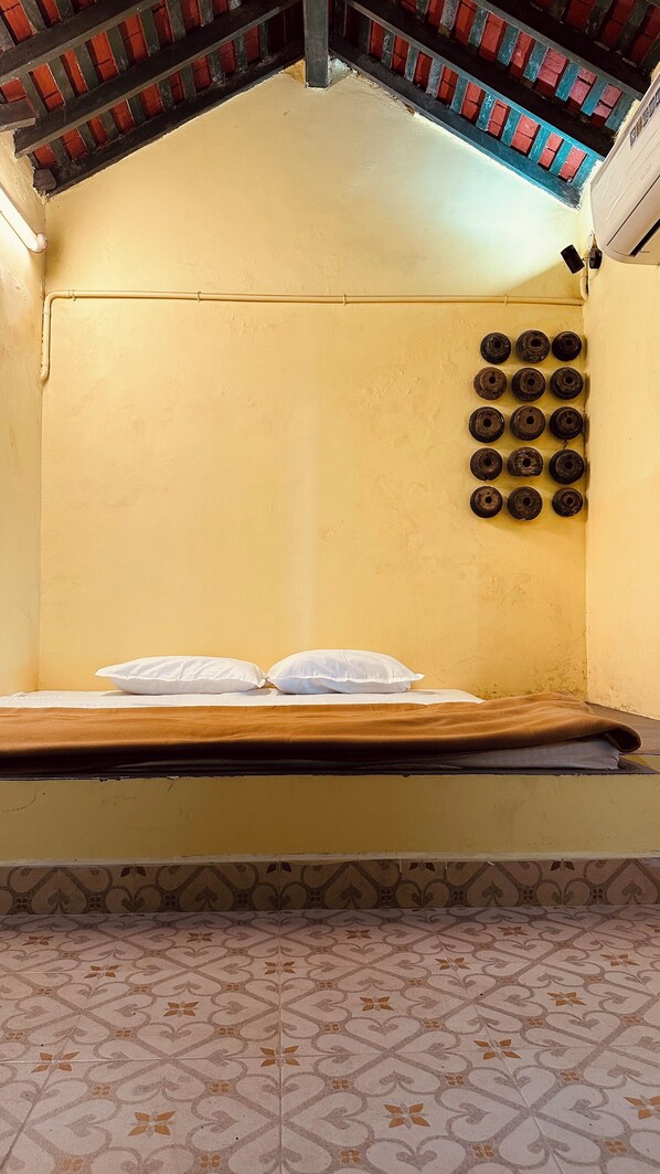 3 bedrooms, WiFi, bed sheets