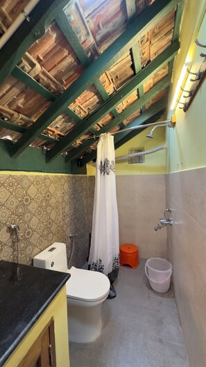Towels, soap, shampoo