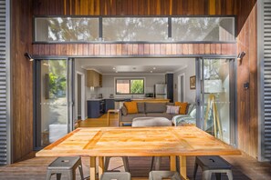 Comfort Cabin, River View | Terrace/patio - Herlihys on Huon - Cabin 2 (Lymington)