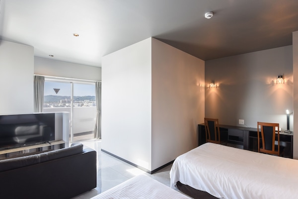 Deluxe Double Room, Non Smoking, City View | Desk, free WiFi, bed sheets