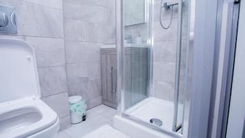 Shower, towels
