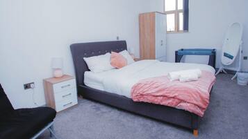 2 bedrooms, WiFi, bed sheets