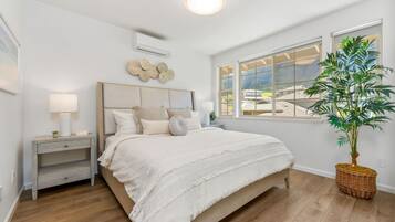 Desk, iron/ironing board, travel cot, free WiFi
