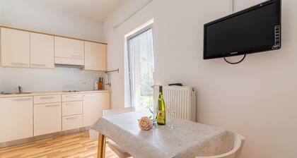 Lavrič Hideaway Studio 1, Bloke, Slovenia