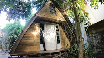 Cabana básico, vista para o jardim | 2 quartos, roupa de cama