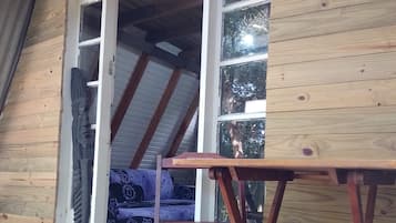 Basic Cabin, Garden View | 2 bedrooms, bed sheets