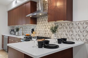 مناشف ورقية