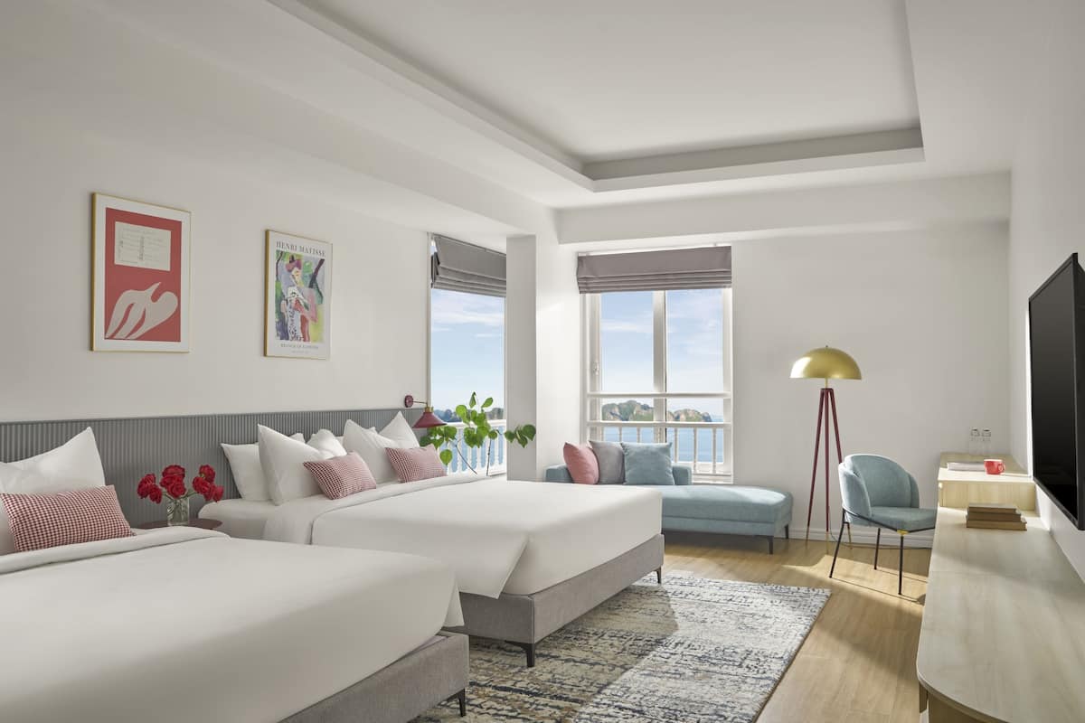 Family Quadruple Room, Partial Ocean View