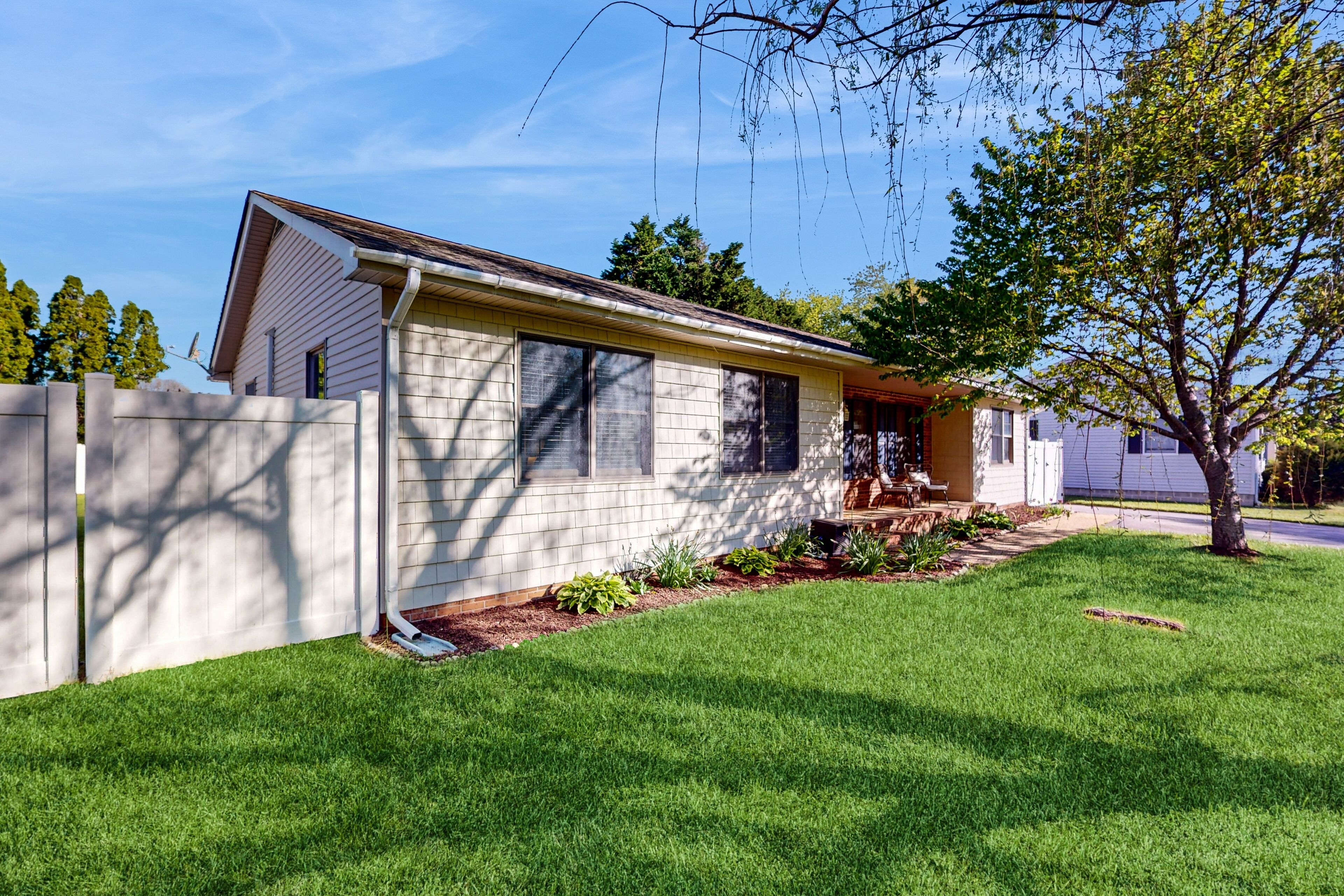 Dog-friendly escape in Rehoboth Beach with central AC, washer/dryer, WiFi & more