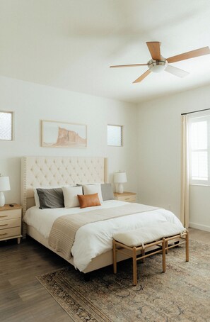 3 bedrooms, WiFi, bed sheets - Desert Haven W/ Pool, Spa, and Putting Green (Queen Creek)