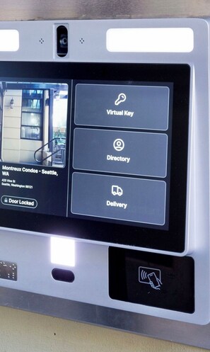 Hårtork, handdukar, tvål och toalettpapper