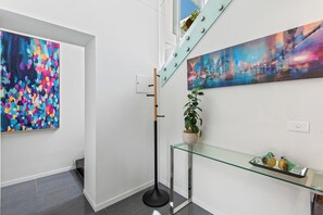 Interior - Stunning Executive Townhouse in Richmond, Melbourne (Richmond)