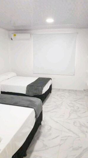 Traditional Apartment | 3 bedrooms, blackout drapes, iron/ironing board, free WiFi - perry hill best view (San Andrés)