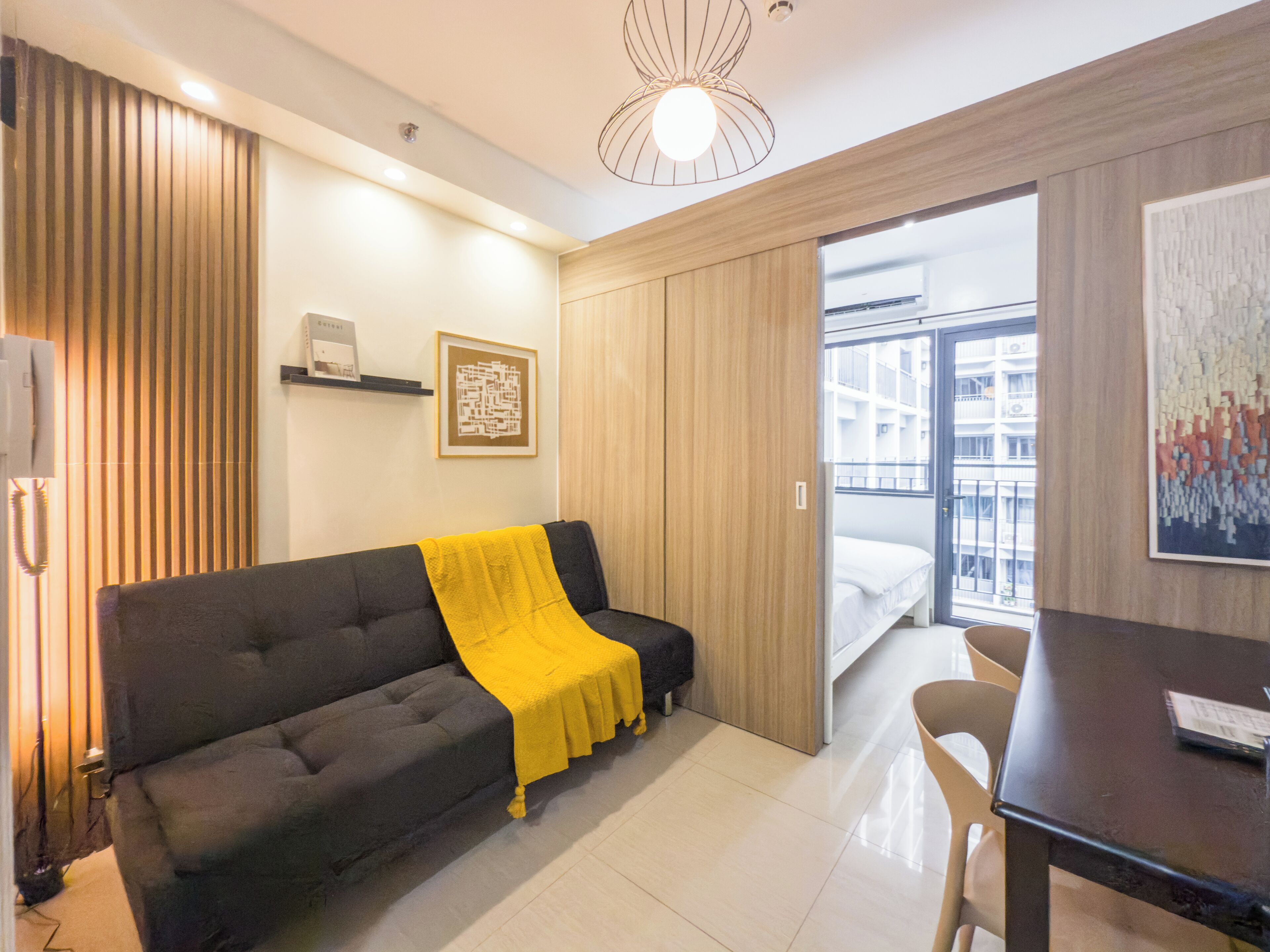 Elite Condo, Kitchenette, Pool View | Living area | 43-inch flat-screen TV with digital channels