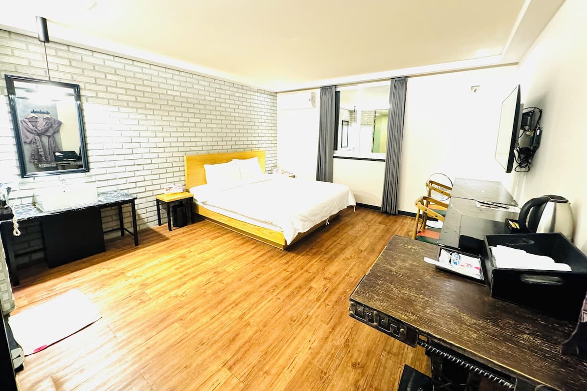 Deluxe Room | Free WiFi