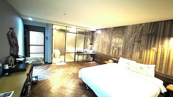 Deluxe Room | 1 bedroom, free WiFi