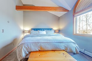 3 室のベッドルーム、アイロン / アイロン台、WiFi、ベッドシーツ