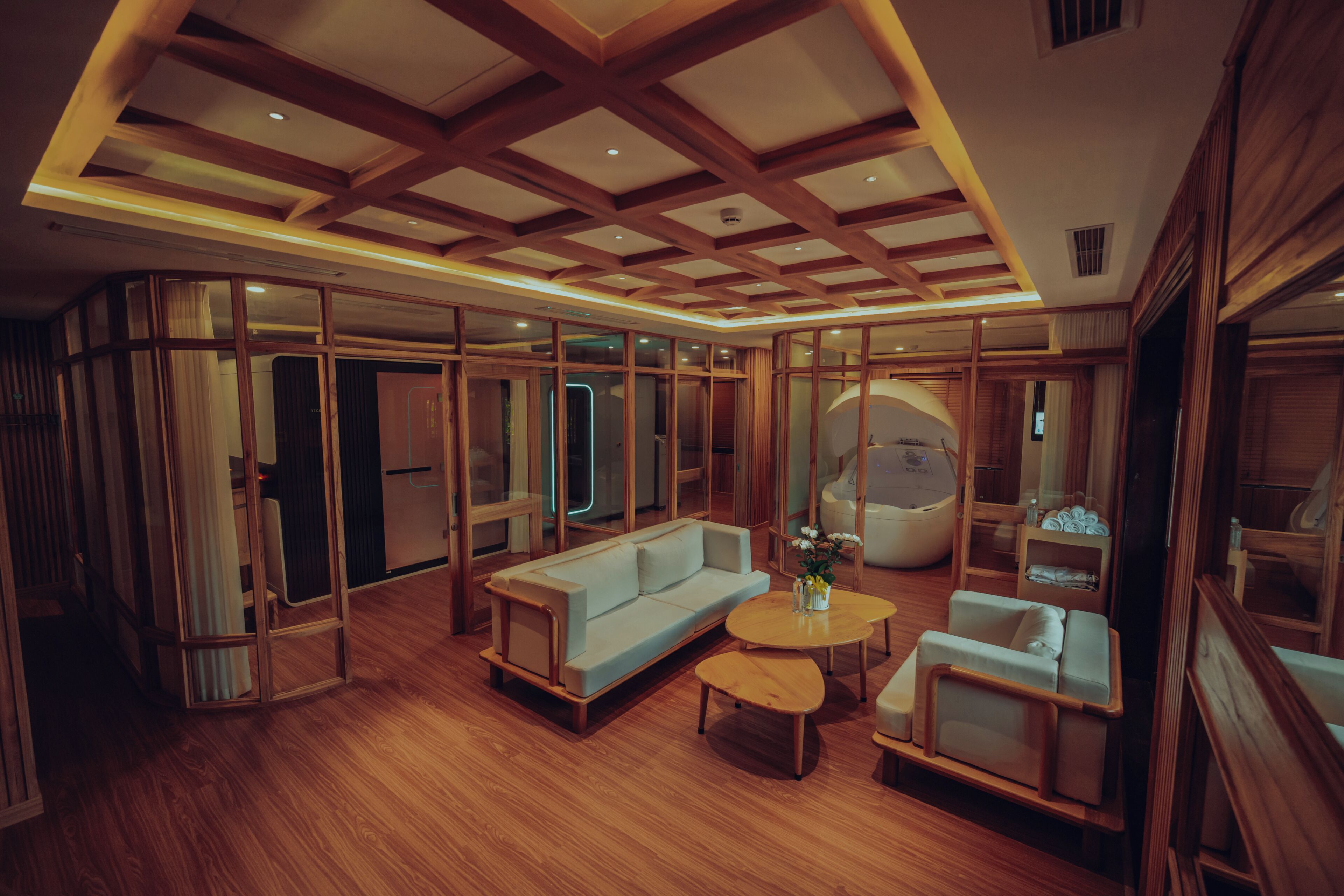 Couples treatment room(s), sauna, body treatments, hydrotherapy