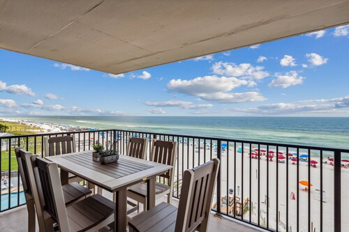 New Listing! |Oceanfront 3BR |Corner Unit 5th Floor |Pool | Spacious Balcony