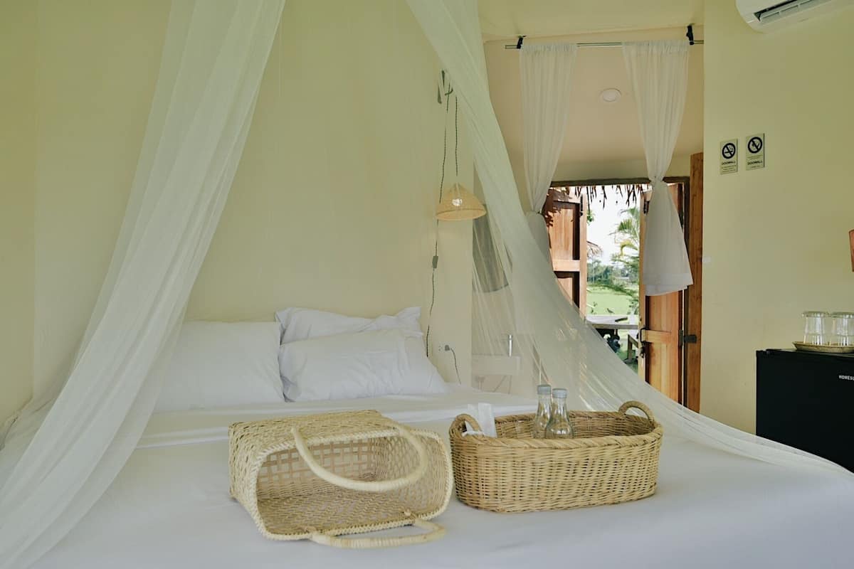 Cottage | In-room safe, desk, blackout drapes, soundproofing