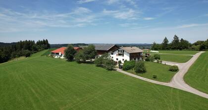 Ferienwohnung 54qm mit Dusche, Balkon und Grillmöglichkeit