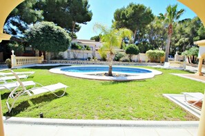 Terrace/patio - Bahia - spacious family villa with private pool in Moraira (Moraira)