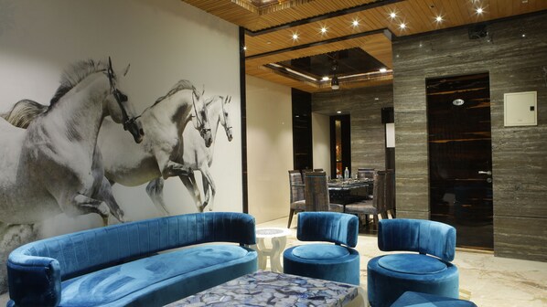 Living area - Hotel Shanti Kutir (Kanpur)