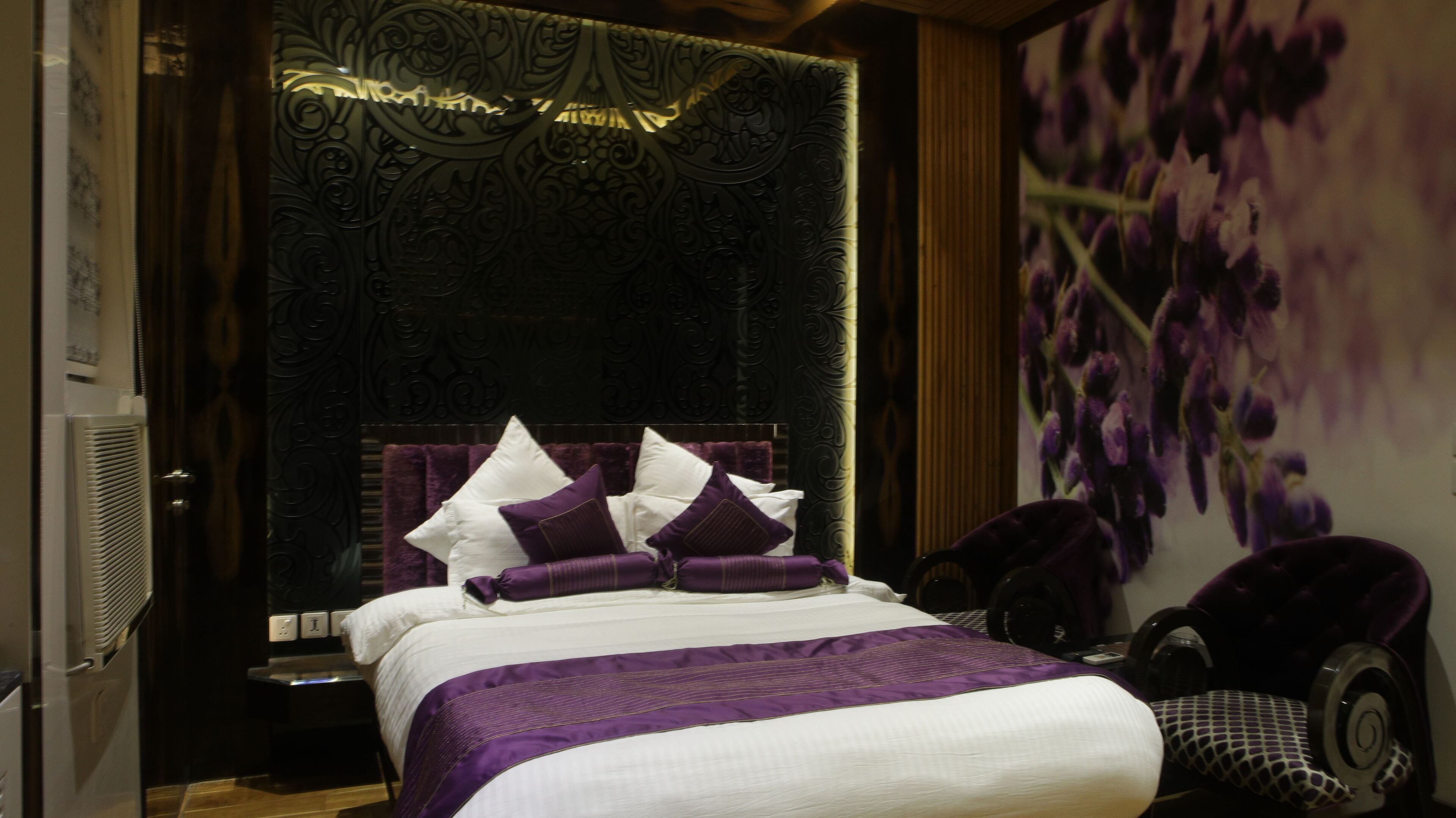 总统双人房 | 客房内保险箱、隔音、熨斗/熨衣板、免费 WiFi