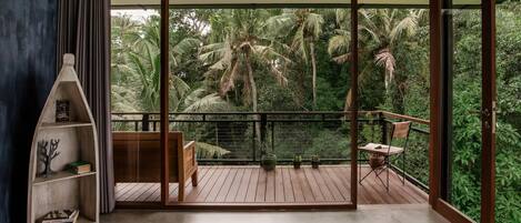 3 slaapkamers, een bureau, reisbedje, wifi