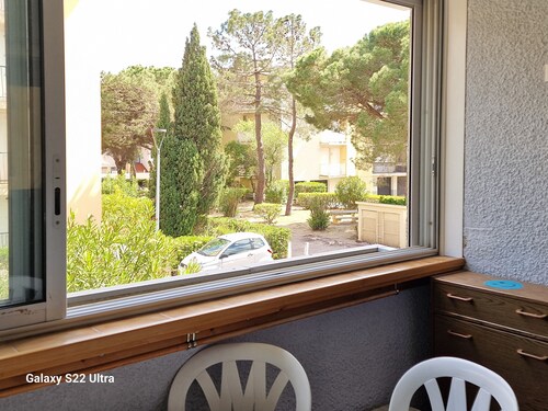 Bel Appartement de 2 Chambres à 200m de la Plage