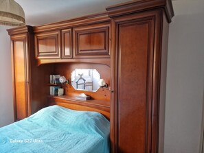 2 bedrooms, iron/ironing board