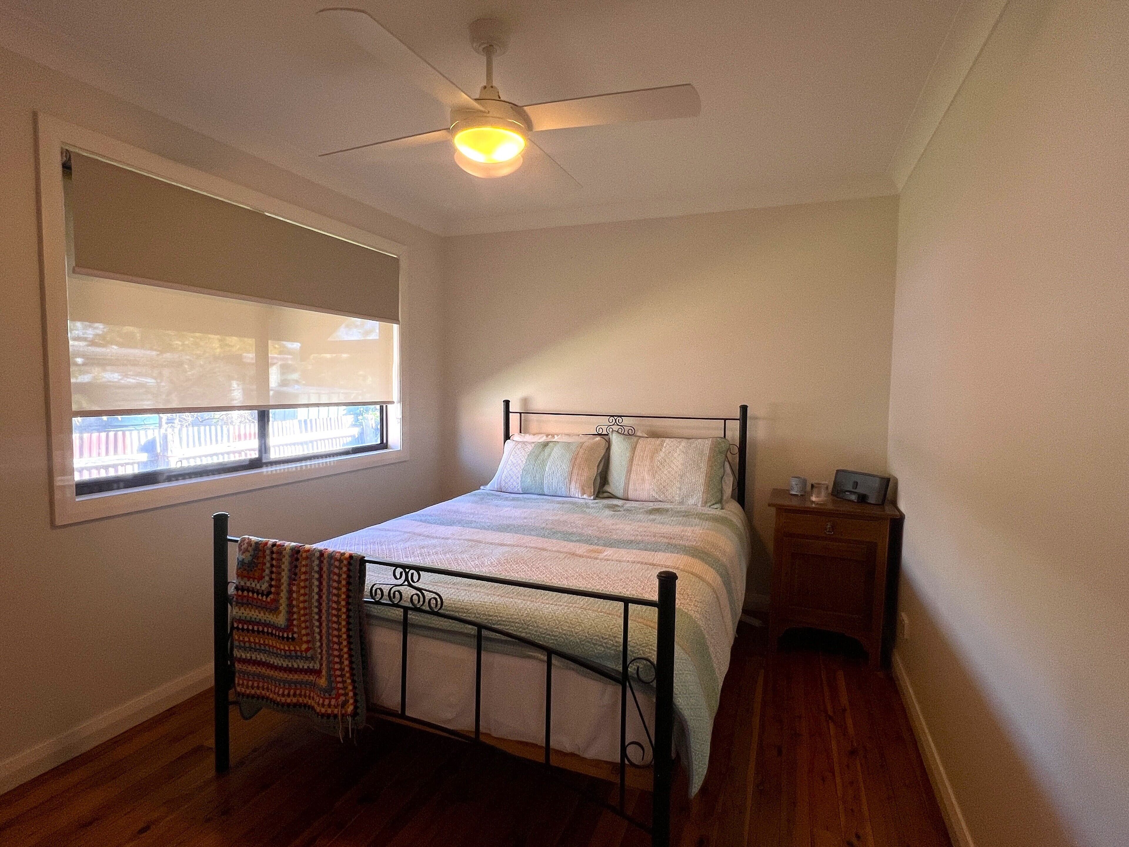 2 slaapkamers, een strijkplank/strijkijzer, beddengoed