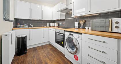 Fantastic, modern 3 bedroom house in West Didsbury. Close to all amenities.