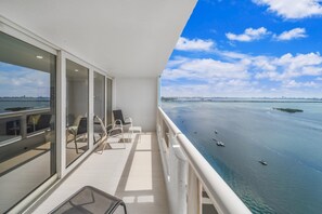 Apartment, 2 Bedrooms, Balcony, Bay View | Balcony - The Grand Biscayne Bay (Miami)