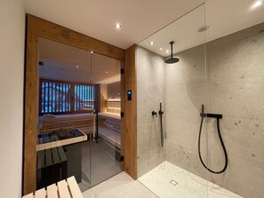 Sauna - Ferienhaus mit 4 Separaten Schlafzimmern, 240 qm (Reit im Winkl)