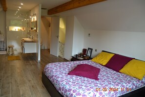 4 Schlafzimmer, Bügeleisen/Bügelbrett, WLAN, Bettwäsche