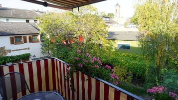 Classic-Doppelzimmer | Allergikerbettwaren, Zimmersafe, Schreibtisch, Bügeleisen/Bügelbrett