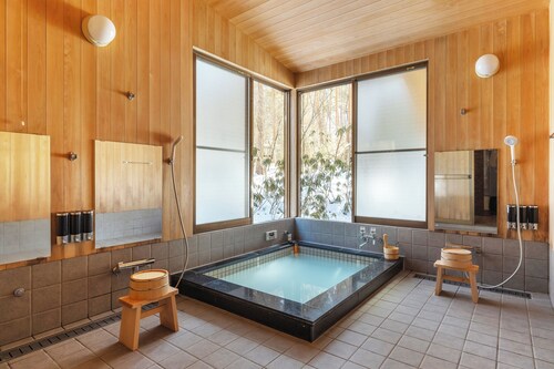 Deerhouse Nagano: Western and Japanese Styles Cottage near by lake and forest