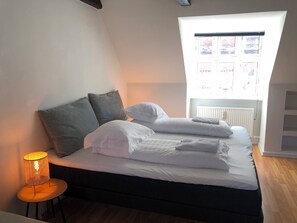 Apartament estàndard, 2 dormitoris, no fumadors | Llençols italians de la marca Frette i roba de llit d'alta qualitat 