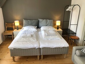 舒适公寓, 2 间卧室, 简易厨房, 花园 | 意大利 Frette 床单、高档床上用品、加厚床垫、遮光窗帘