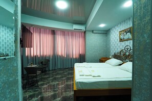Premium Room | Free WiFi, bed sheets - West Star Hotel (Kutaisi)