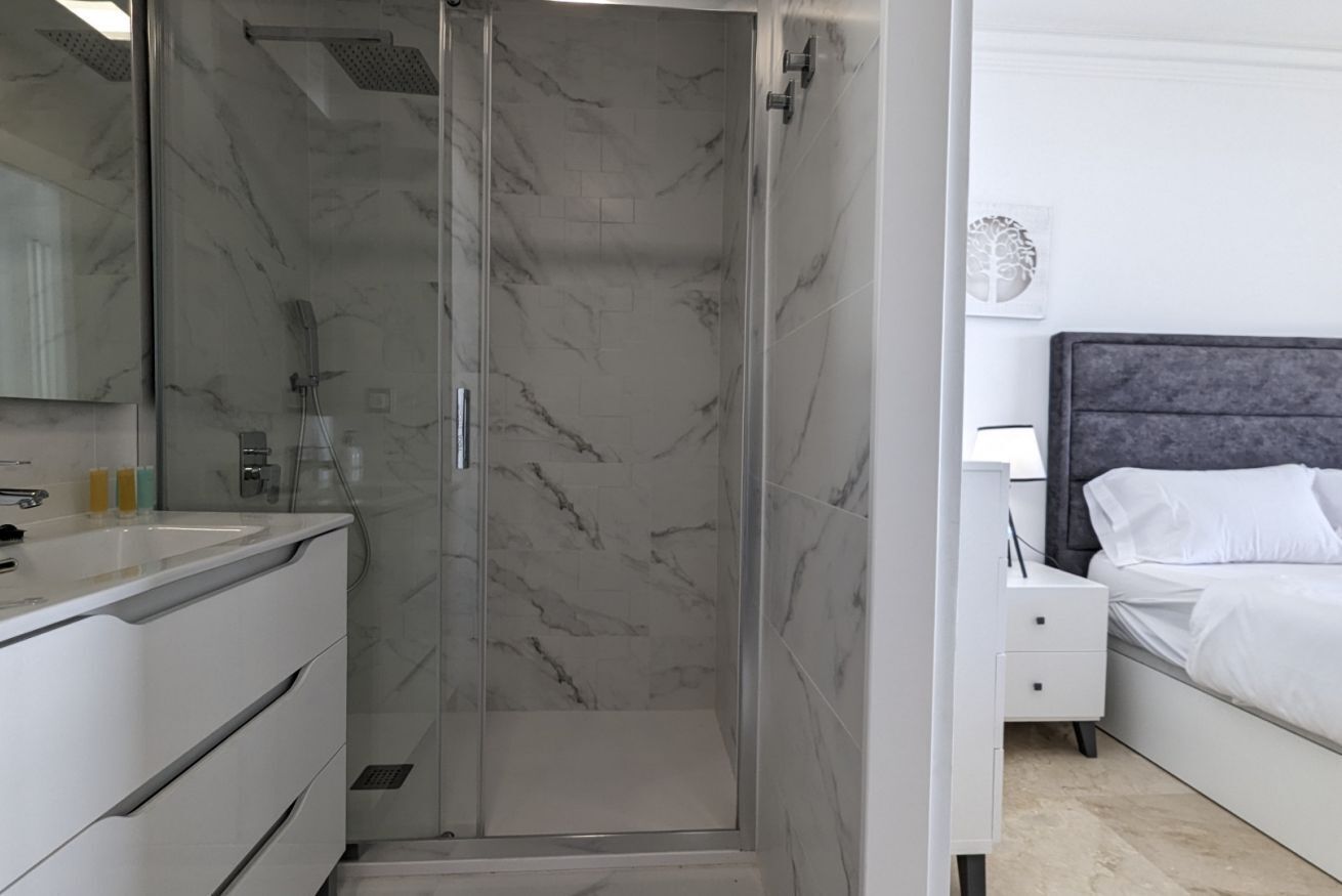 1 makuuhuone, silitysrauta/-lauta, vauvan matkasänky, Wi-Fi